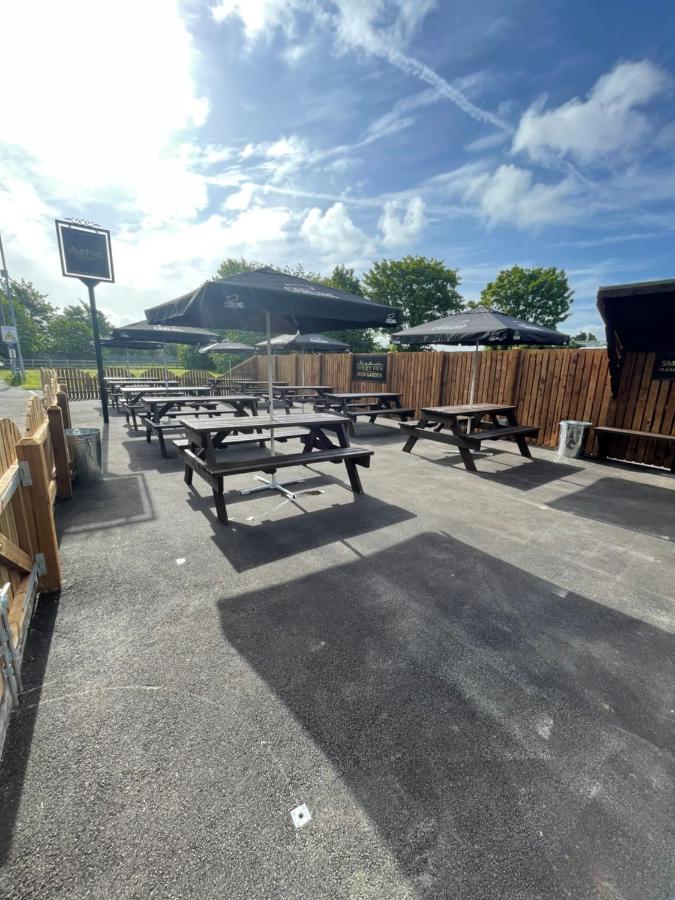 Mersey View Hotel & Pub Hale  Exterior foto
