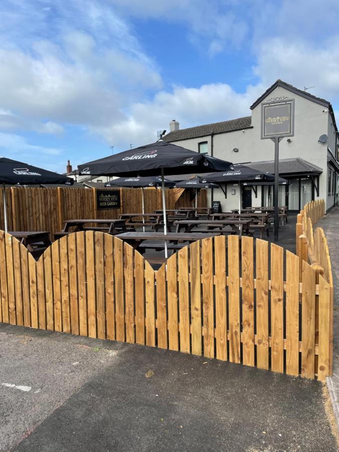 Mersey View Hotel & Pub Hale  Exterior foto